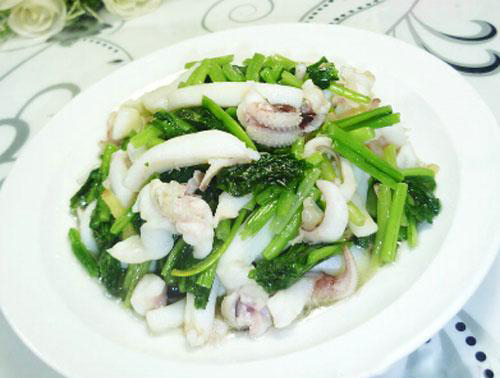 咸菜炒墨鱼